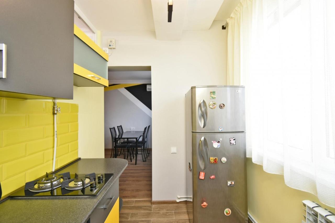 Positive Apartment In Center Of Yerevan City Екстер'єр фото